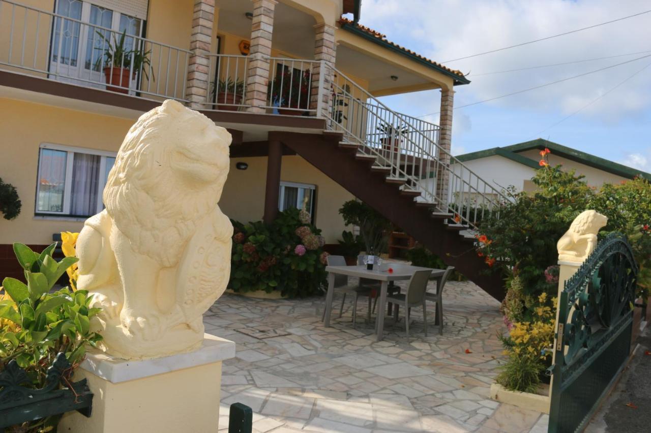 Vivenda Barroso Apartment Nazaré Exterior photo