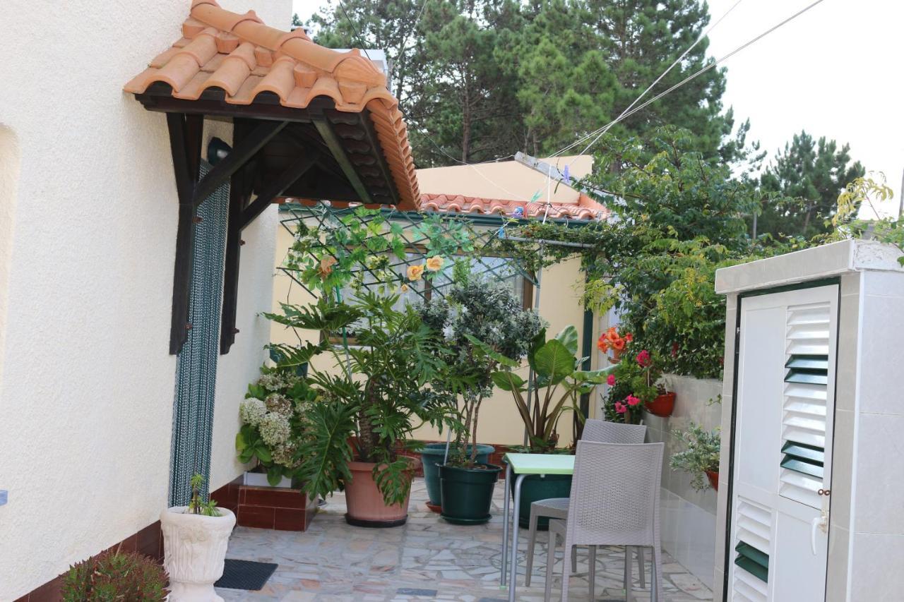 Vivenda Barroso Apartment Nazaré Exterior photo