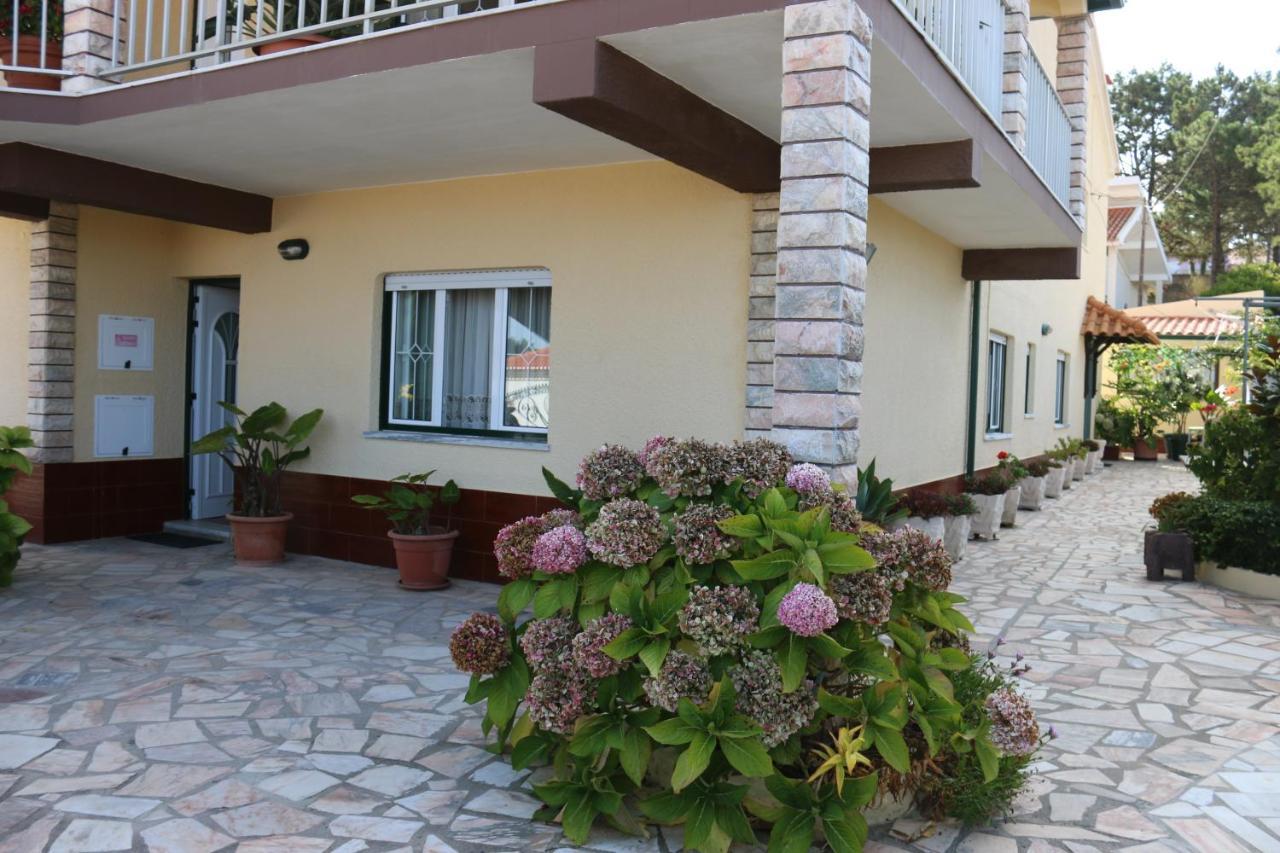 Vivenda Barroso Apartment Nazaré Exterior photo