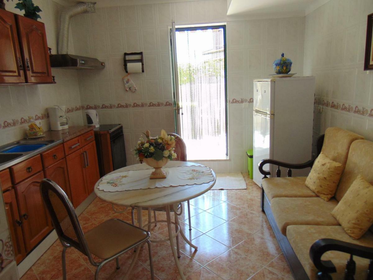 Vivenda Barroso Apartment Nazaré Exterior photo